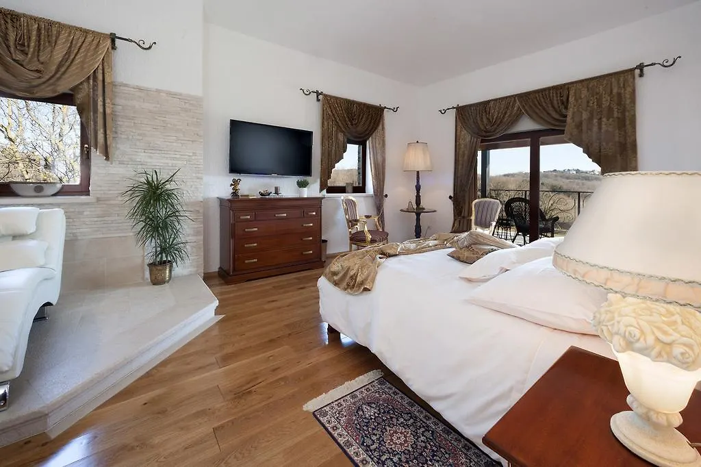 Villa Castello Rausch Gostinjska kuća Valkarin