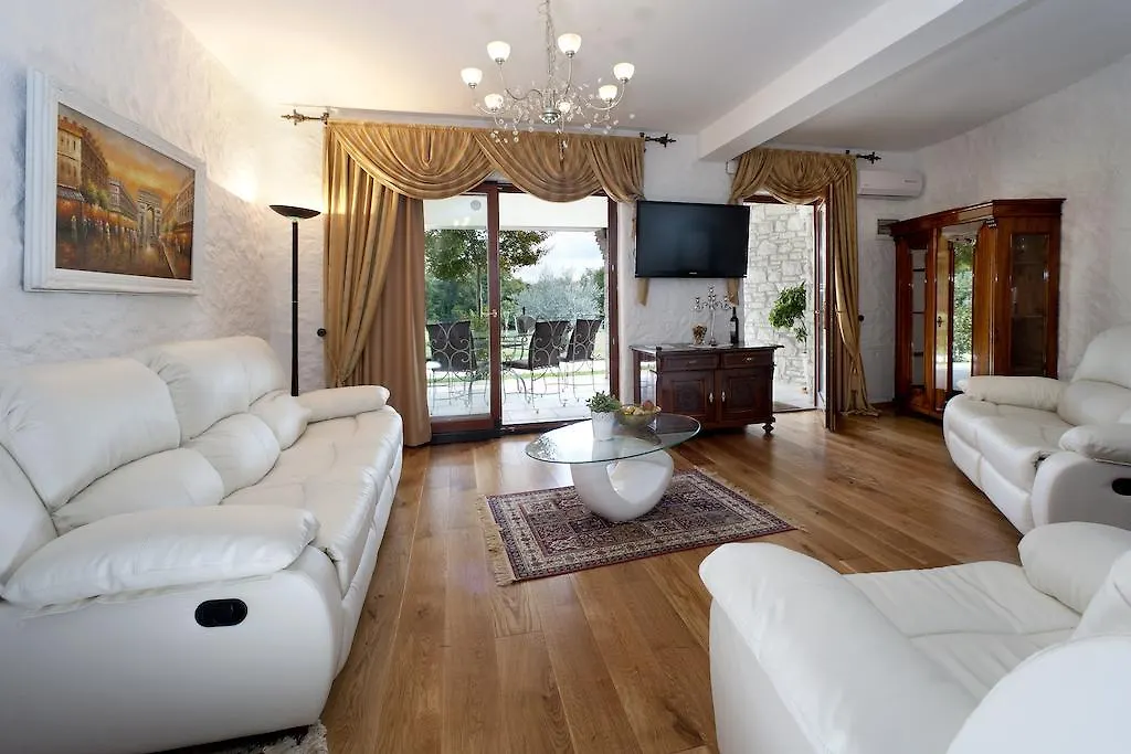**** Pensionat Villa Castello Rausch Valkarin Kroatien