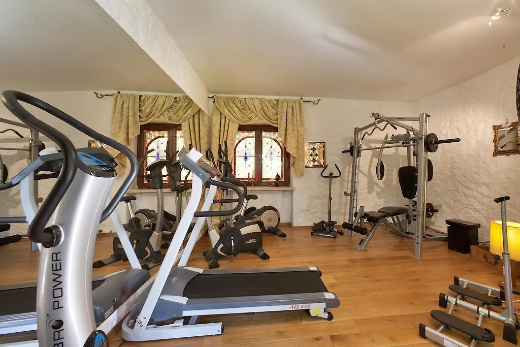 Villa Castello Rausch Valkarin Maison d'hôtes