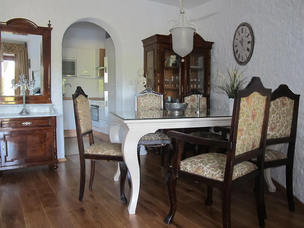 Villa Castello Rausch Valkarin Maison d'hôtes